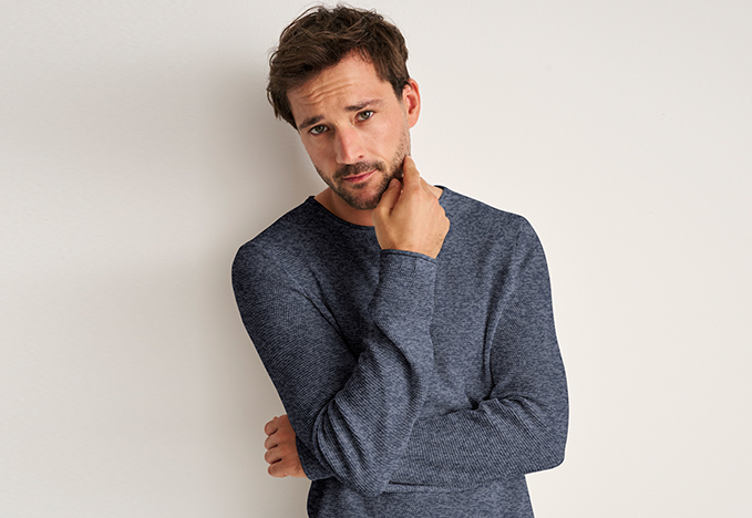 prospekt herren mit Pullover 